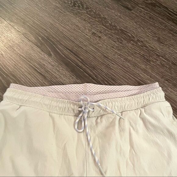 Athleta crest 2 in 1 shortie - Picture 3 of 6